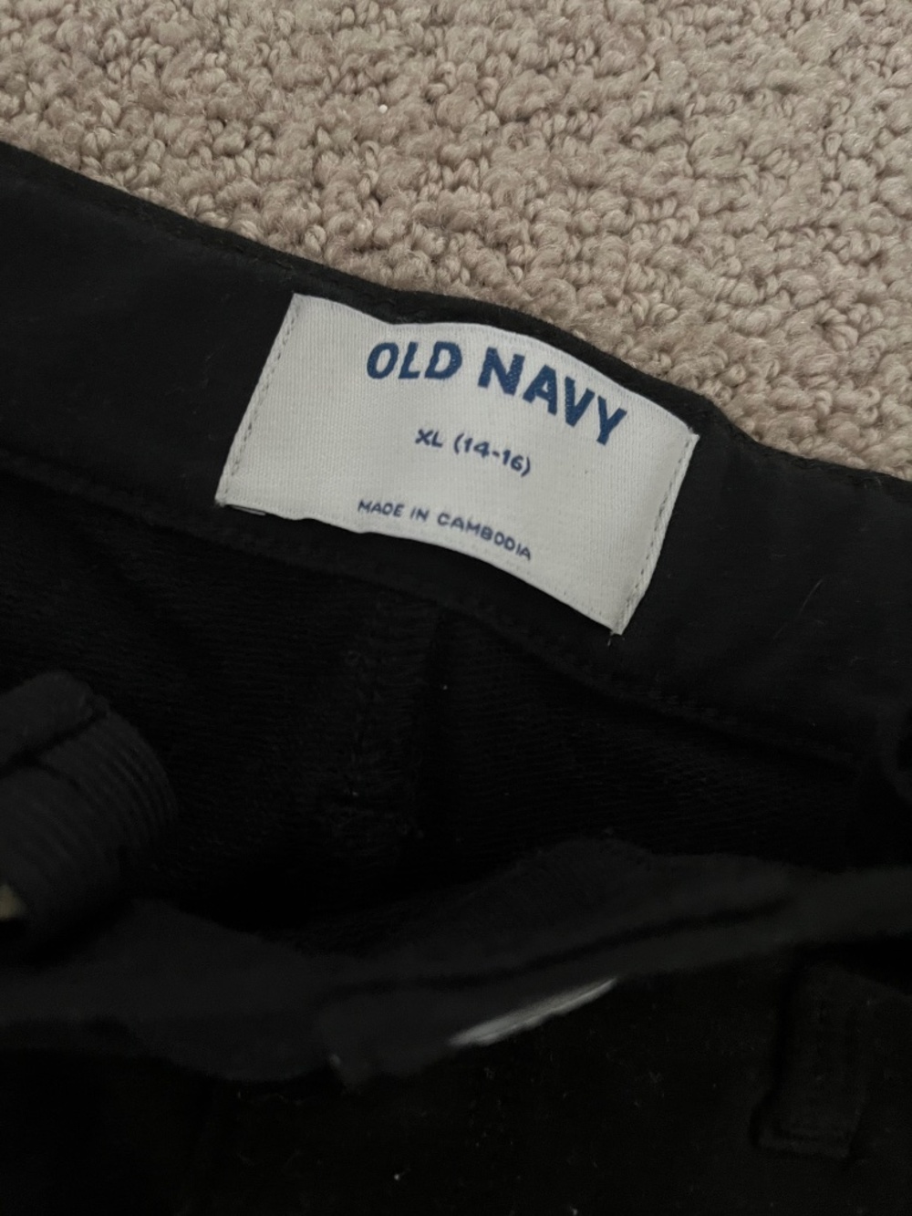 Shorts - Picture 3 of 3